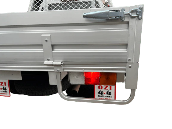 2100 Space Cab Commercial Aluminium Tray - Image 41