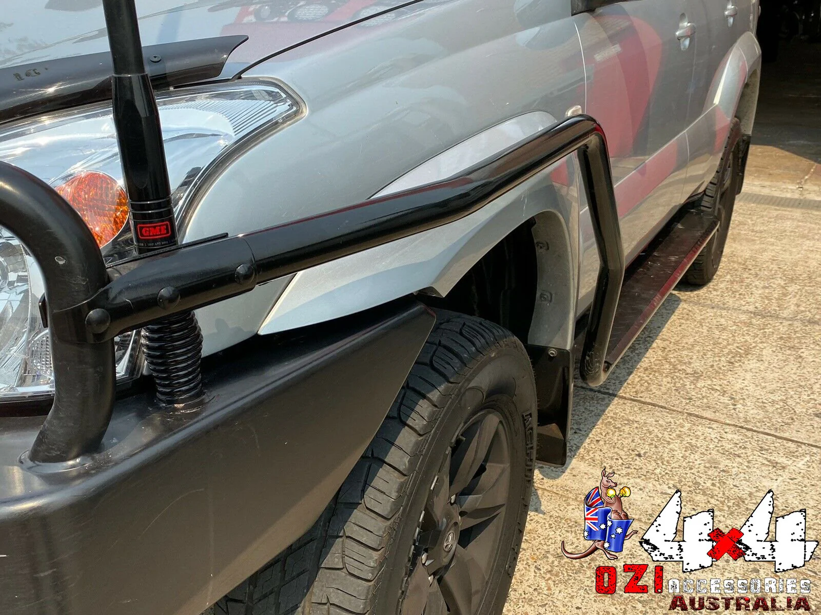 Adjustable Side Steps + Brush Bars Suitable For Toyota Land Cruiser Prado 120 Series 2003-2009 - Image 14