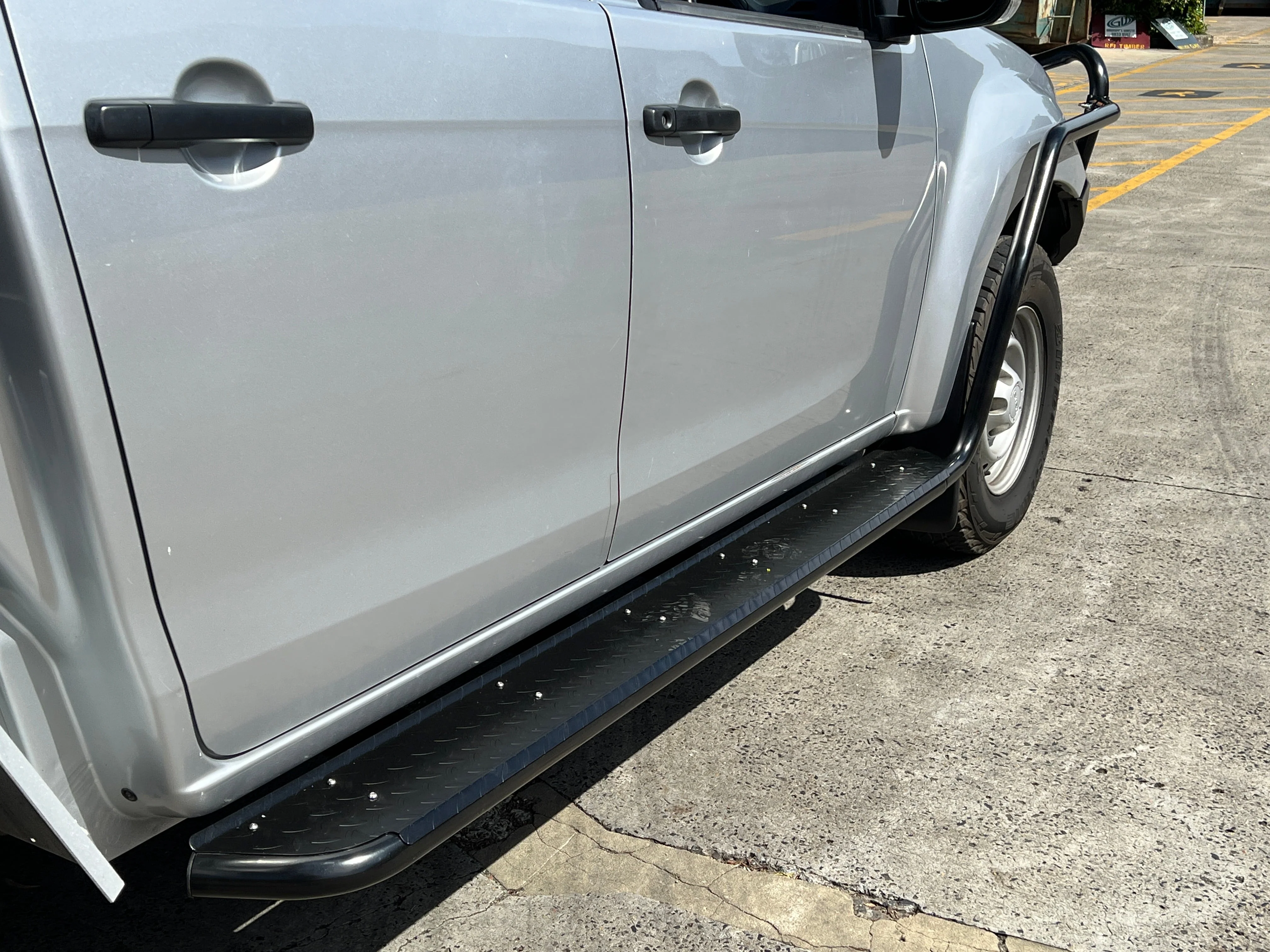Adjustable Side Steps + Brush Bars Suits Ford Ranger / Mazda BT50 / Everest Dual Cab / Space Cab - Image 67