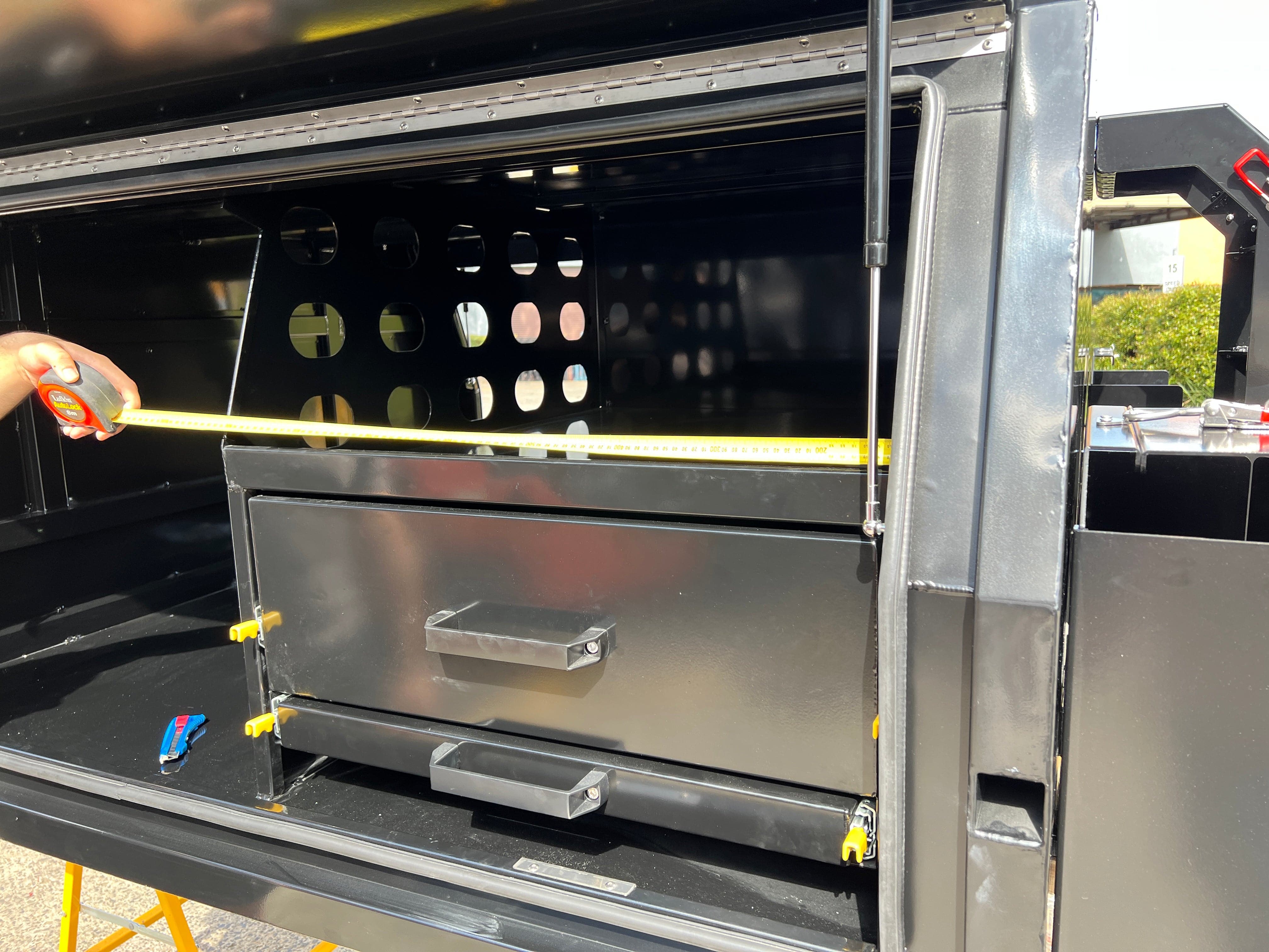 Adventure 1800 Black Aluminium Canopy - Image 19