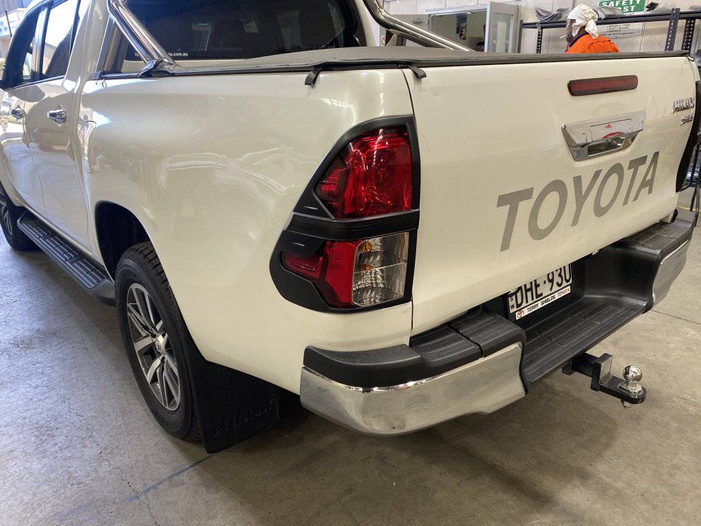 Head light & Tail light Trim Combo Suitable for Toyota Hilux 2015-2019 - Image 3