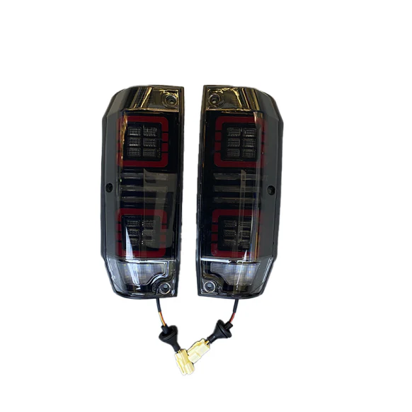Deluxe LED Rear Tail Lights Suitable For Toyota Landcruiser 76 Series 2007 - Image 3