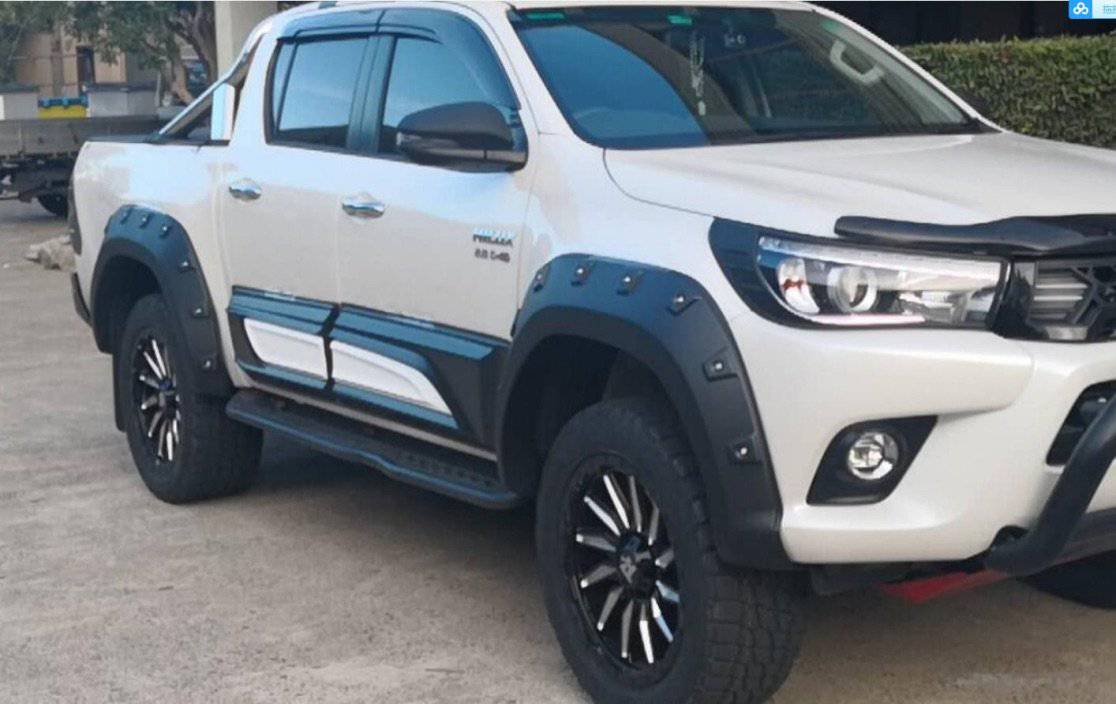 White Insert Type Door Cladding Suitable for Toyota Hilux SR & SR5 2015-2021 (4 pcs) - Image 3