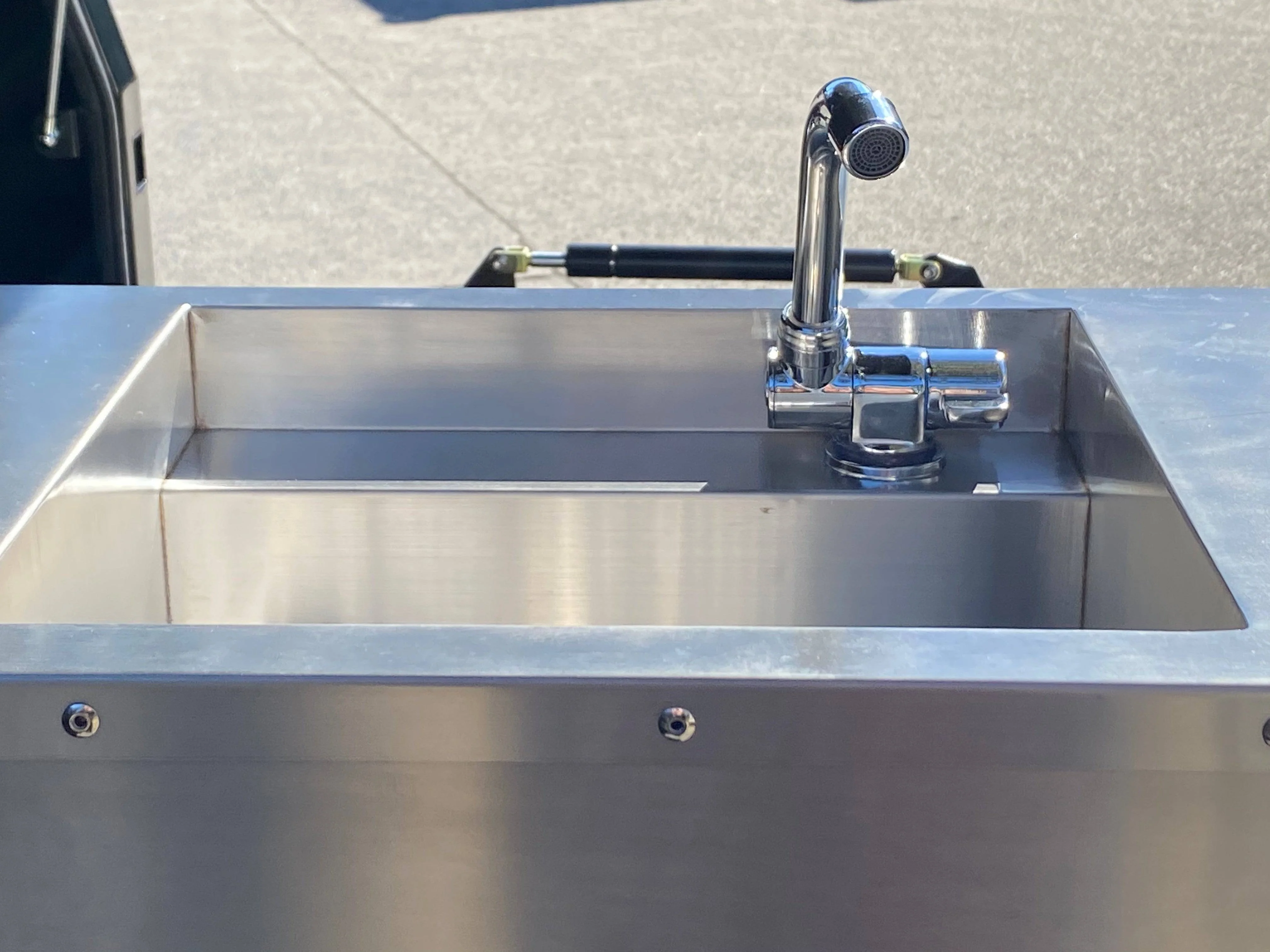 Monster Tray & Canopy Combo Dual Cab - Image 101