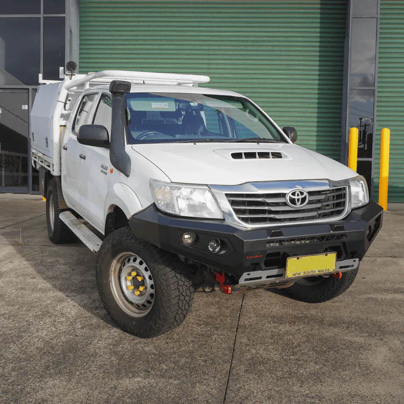 N70 HILUX BULLBAR NO LOOP (04/2005 - 07/2011) ROCKARMOR GT BUMPER