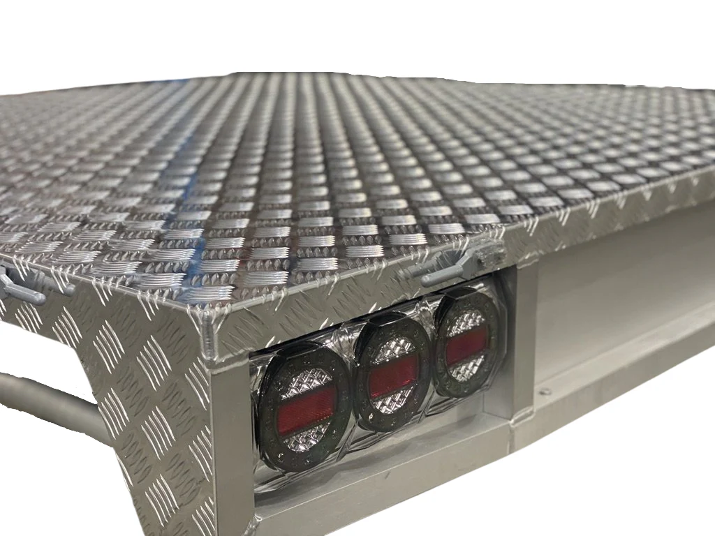 1800 Platinum Edition "Canopy Base" Aluminium Dual Cab Tray - Image 15