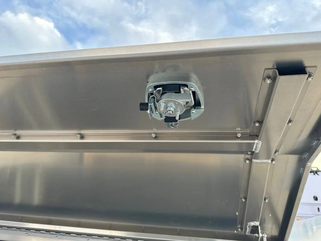 Premium 2400 Raw 3 Door Plate Canopy (Jack off Compatible) - Image 9