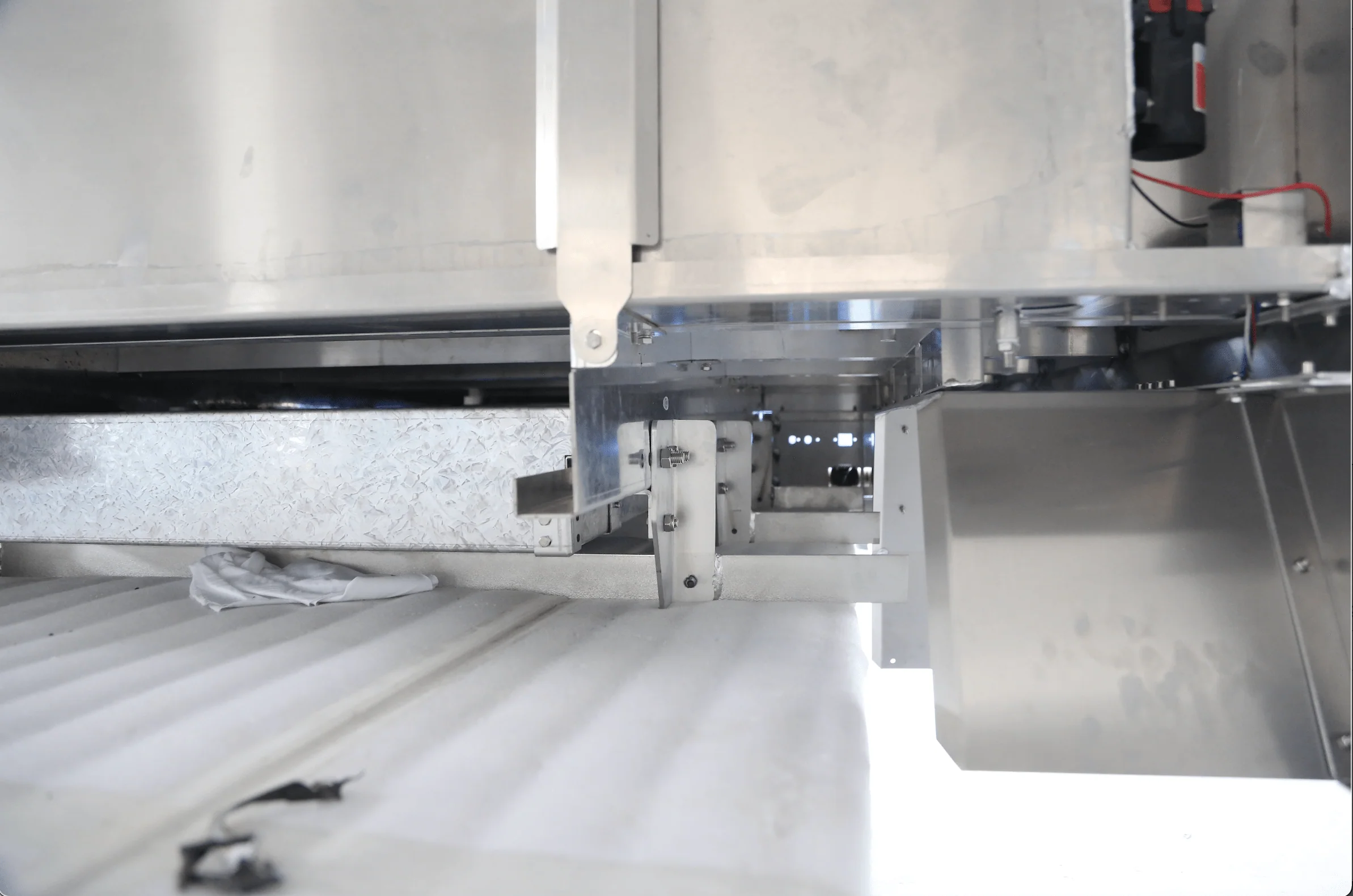 Premium Raw 1900 Aluminium Tray + Water Tank - Image 54
