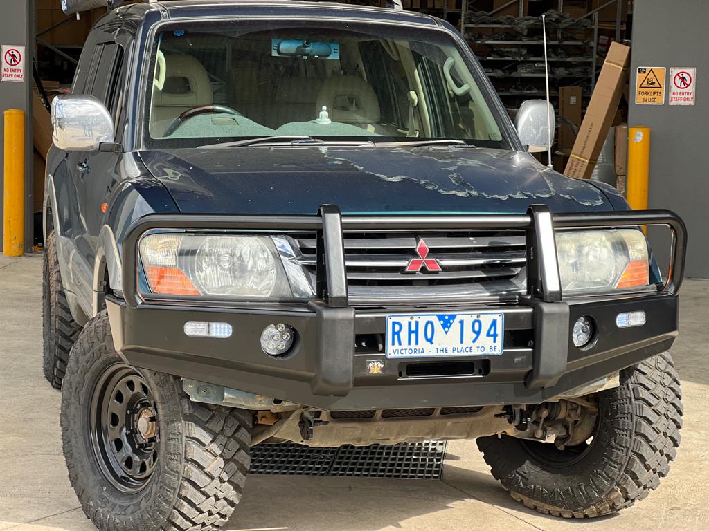 PS4X4 PREMIUM STEEL BULL BAR TO SUIT MITSUBISHI PAJERO V73 00-06 NM NP ADR WINCH COMP - Image 3