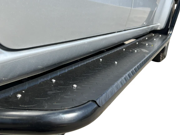 Adjustable Side Steps + Brush Bars Suitable For All Dual Cab / Space Cab Utes - Image 7