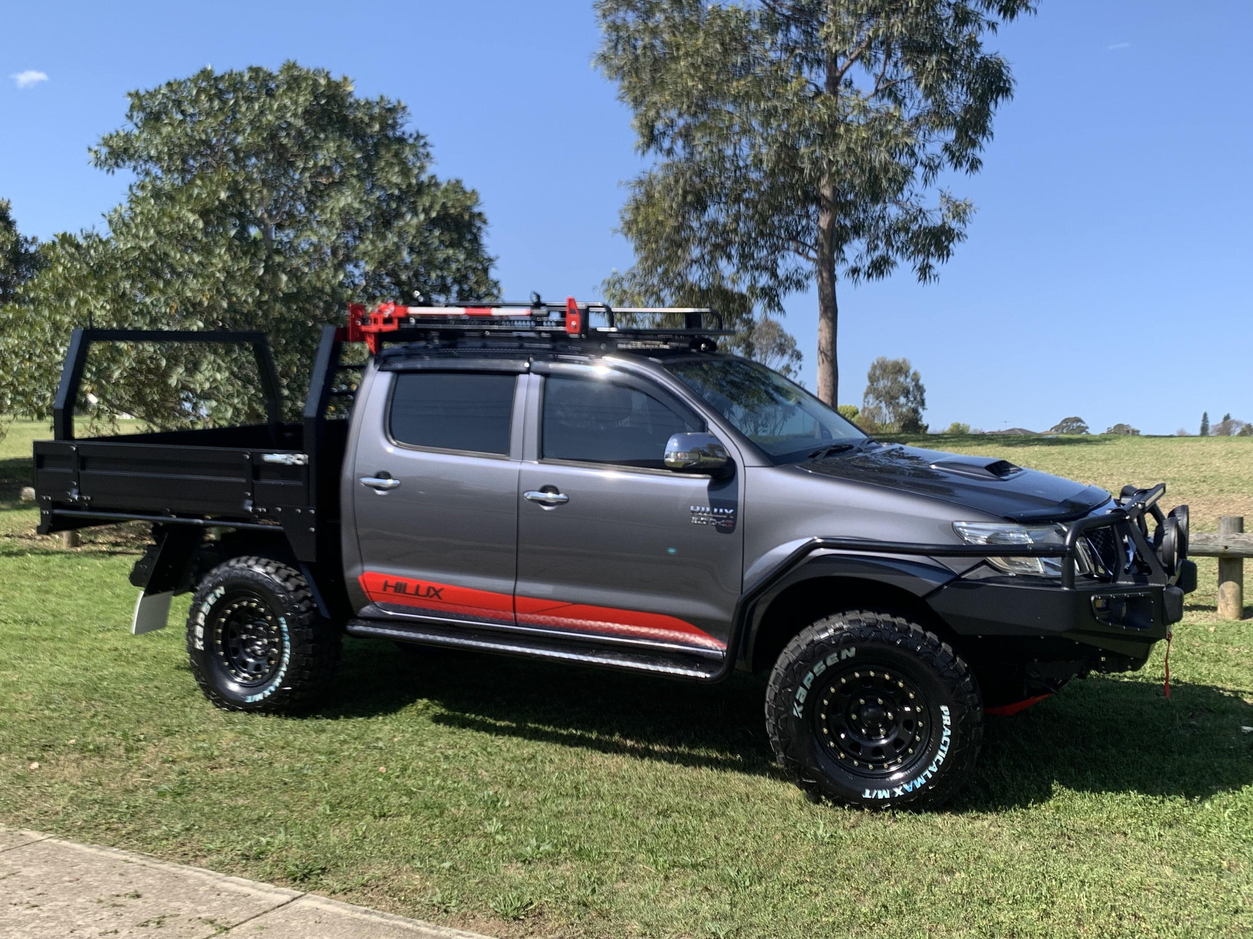 Side Steps & Brush Bars Suitable For Toyota Hilux 2005 - 2015 - Image 4