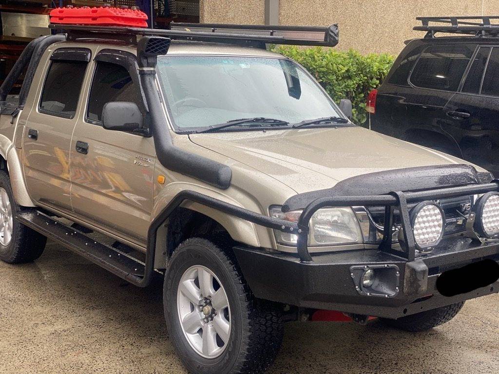 Safari Bullbar Suitable for Toyota Hilux 4x4 1995-2004 - Image 13