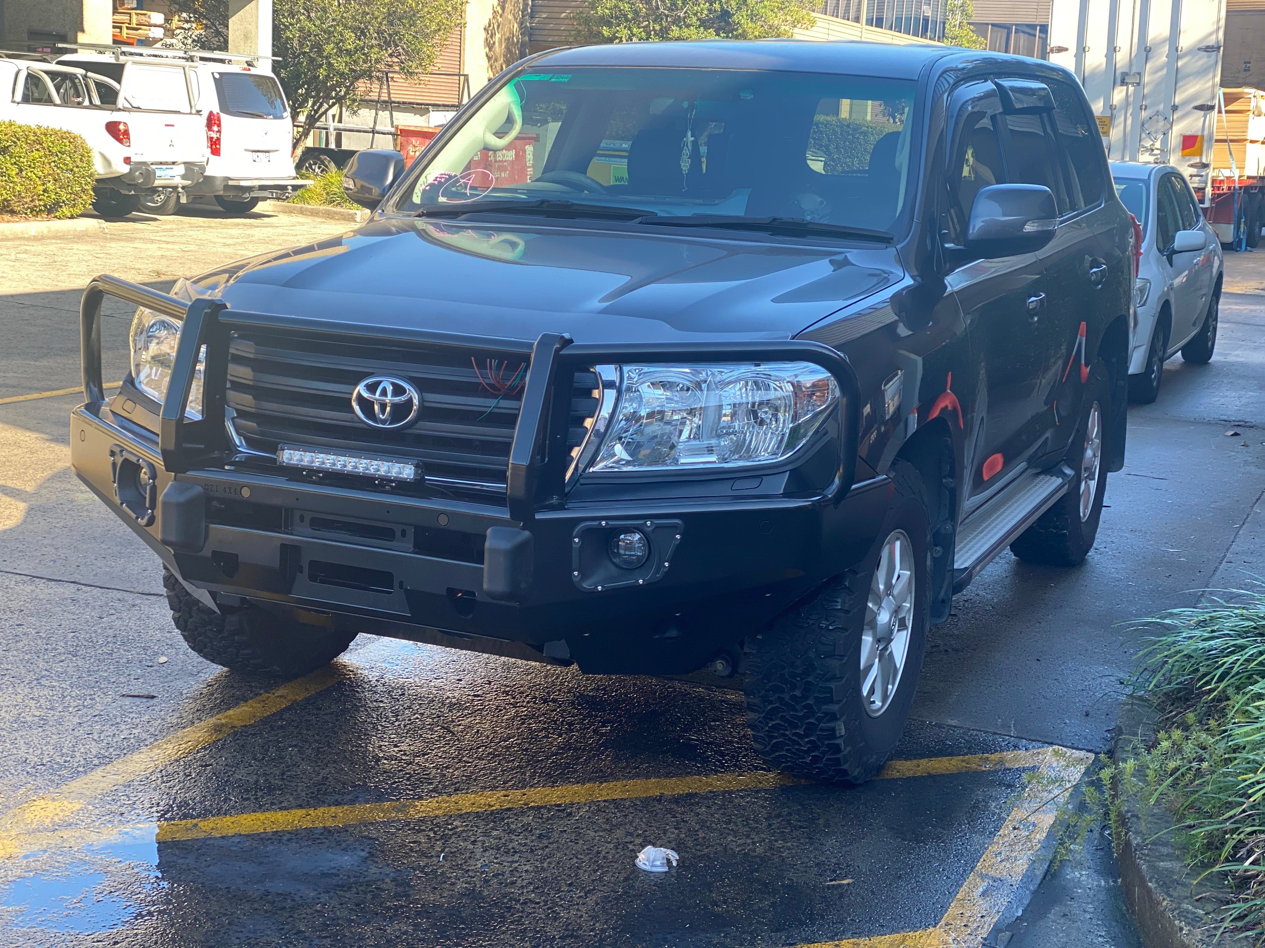 Safari Bullbar Suitable For Toyota Land Cruiser 200 Series 2007-2015 - Image 17