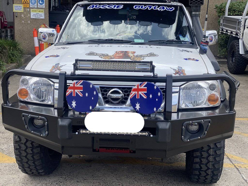 Safari Bull Bar Suits Nissan Navara D22 - Image 3