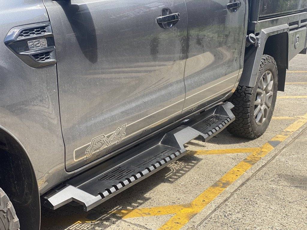 Urban Side steps Suitable For Toyota Hilux 2005-2014 - Image 8